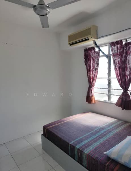 Halaman Kristal untuk Untuk Disewa - RM 1,300 /bulan, Mac 2026 - Bedroom - PropertyGuru.com.my