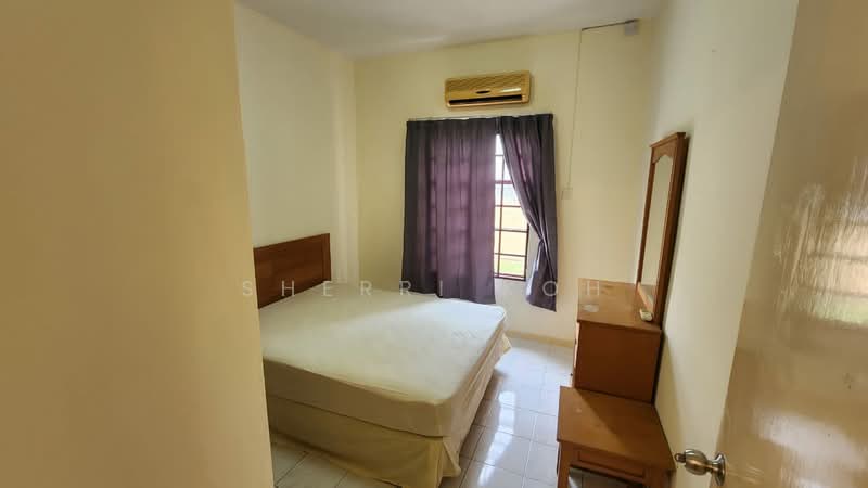 Semi-Detached House for Rent in Seri Kembangan (Selangor) - Sherri Koh - Bedroom - PropertyGuru.com.my