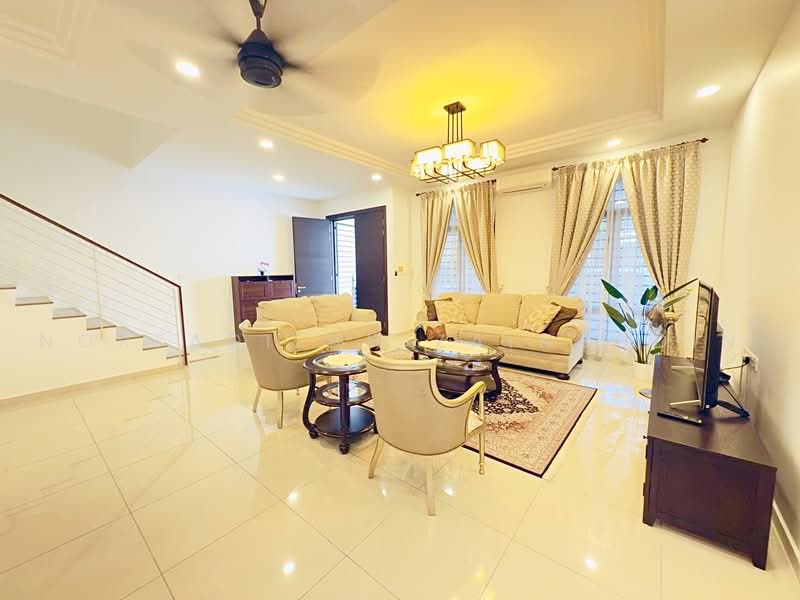2-storey Terraced House for Sale in Taman Cahaya Alam (Shah Alam) - NORFADILAH ZAINUDDIN - Living Room - PropertyGuru.com.my