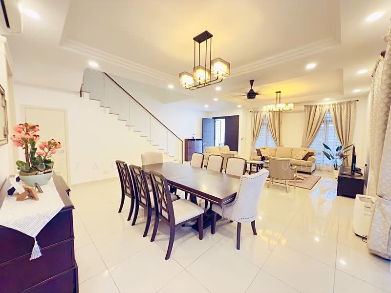 2-storey Terraced House for Sale in Taman Cahaya Alam (Shah Alam) - NORFADILAH ZAINUDDIN - Dining Room - PropertyGuru.com.my