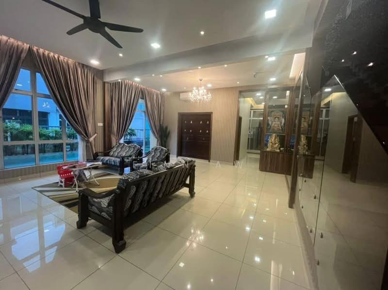 Cluster House for Sale in Taman Pulai Hijauan (Skudai) - Finn Aw - Living Room - PropertyGuru.com.my