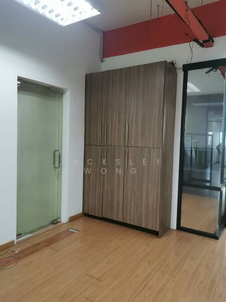 Shop / Office for Rent in Kampung Sungai Kayu Ara (Petaling Jaya) - Jacksley Wong - Interior - PropertyGuru.com.my