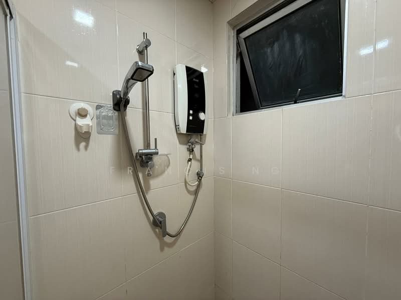 OUG Parklane untuk Untuk Disewa - RM 1,800 /bulan, Mac 2026 - Bathroom - PropertyGuru.com.my