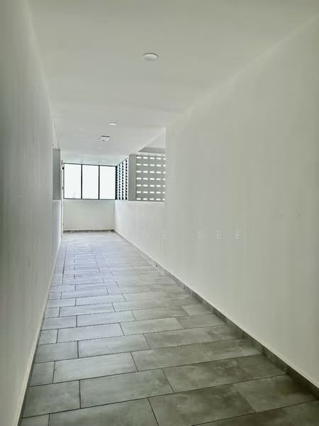 Apartment for Sale at Summit @ Lagoon Residences - Elaine See - Corridor - PropertyGuru.com.my