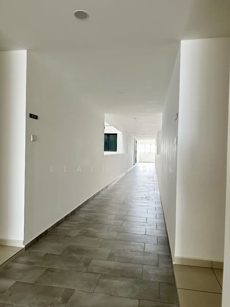 Apartment for Sale at Summit @ Lagoon Residences - Elaine See - Corridor - PropertyGuru.com.my