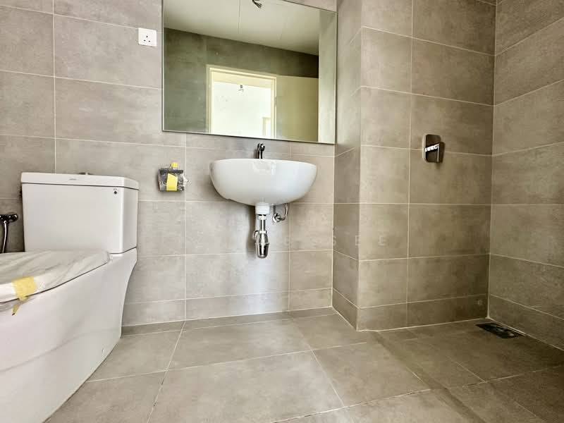 Apartment for Sale at Summit @ Lagoon Residences - Elaine See - Bathroom - PropertyGuru.com.my