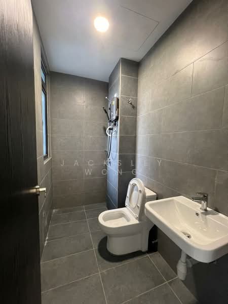 Neu Suites untuk Untuk Disewa - RM 1,500 /bulan, Mac 2026 - Bathroom - PropertyGuru.com.my
