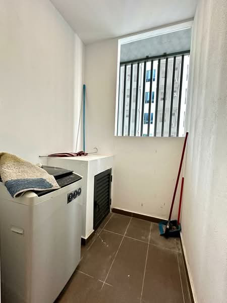 Service Residence for Sale at Atlantis Residences (Pangsapuri Atlantis Kota Syahbandar) - Elson Tay - Balcony - PropertyGuru.com.my