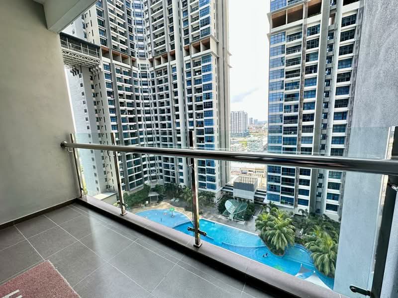 Service Residence for Sale at Atlantis Residences (Pangsapuri Atlantis Kota Syahbandar) - Elson Tay - Balcony - PropertyGuru.com.my