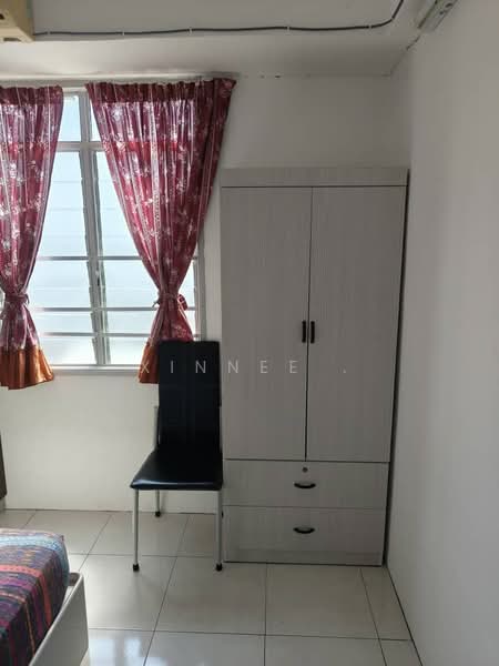 Halaman Kristal untuk Untuk Disewa - RM 1,300 /bulan, Mac 2026 - Bedroom - PropertyGuru.com.my