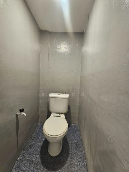 Taman Plentong Utama untuk Untuk Dijual - RM 215,000, Mac 2026 - Bathroom - PropertyGuru.com.my