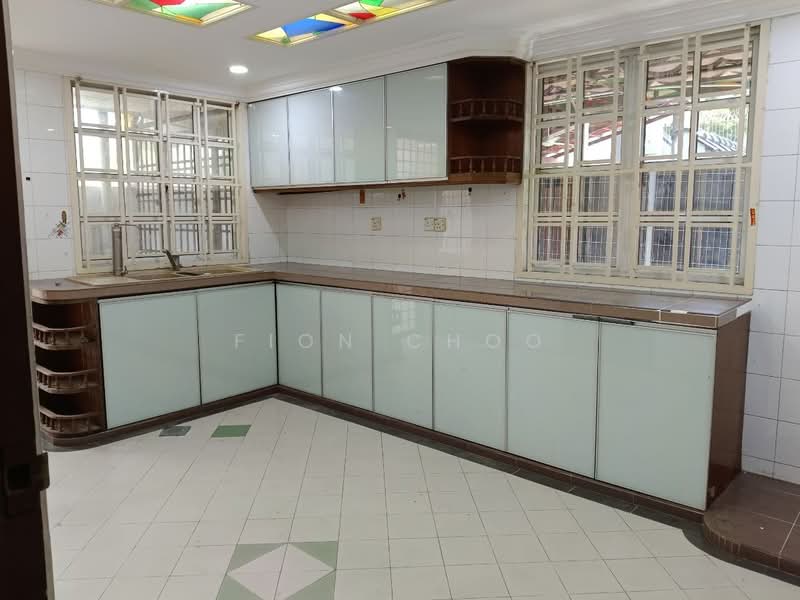 Semi-Detached House for Rent in Taman Pelangi (Johor Bahru) - Fion Choo - Kitchen - PropertyGuru.com.my