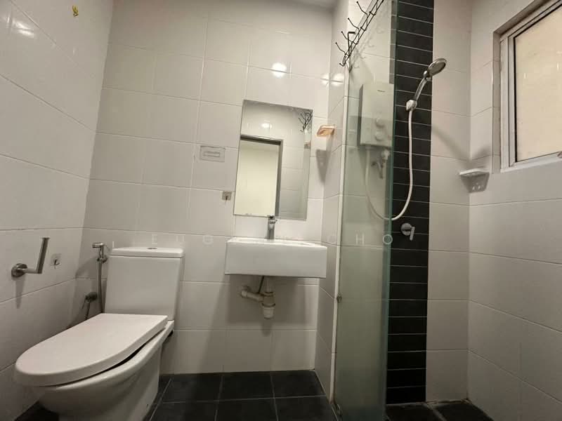 Mesahill untuk Untuk Disewa - RM 1,200 /bulan, Mac 2026 - Bathroom - PropertyGuru.com.my