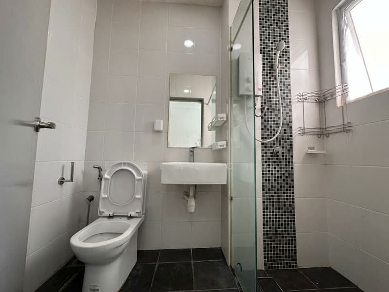 Servis Apartment untuk Disewa di Mesahill - Eugene Cho - Bathroom - PropertyGuru.com.my
