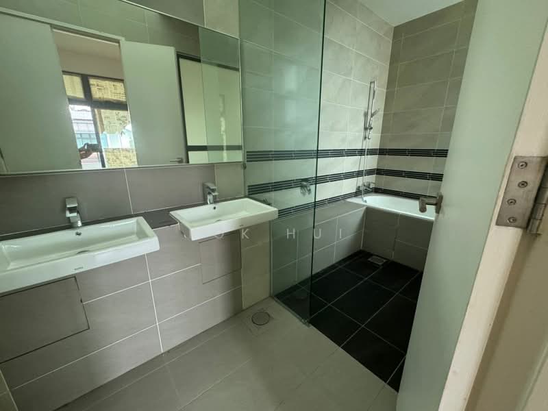 Semi-Detached House for Sale in Eco Botanic (Iskandar Puteri (Nusajaya)) - Kok Hui - Bathroom - PropertyGuru.com.my