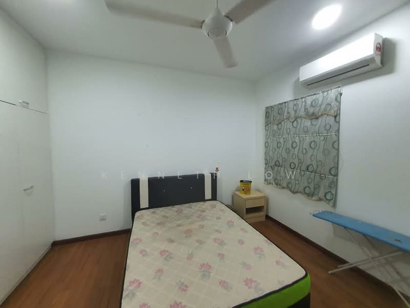 Kondominium untuk Disewa di Saville Residence - Kenneth Low - Bedroom - PropertyGuru.com.my