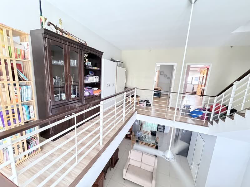 2.5-storey Terraced House for Rent in Sungai Besi (Kuala Lumpur) - Amber Lai - Living Room - PropertyGuru.com.my
