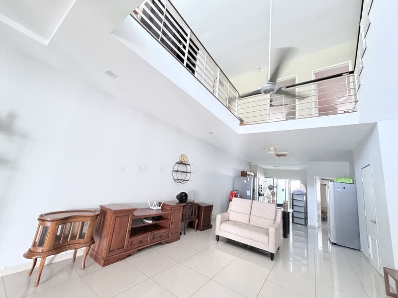 2.5-storey Terraced House for Rent in Sungai Besi (Kuala Lumpur) - Amber Lai - Living Room - PropertyGuru.com.my