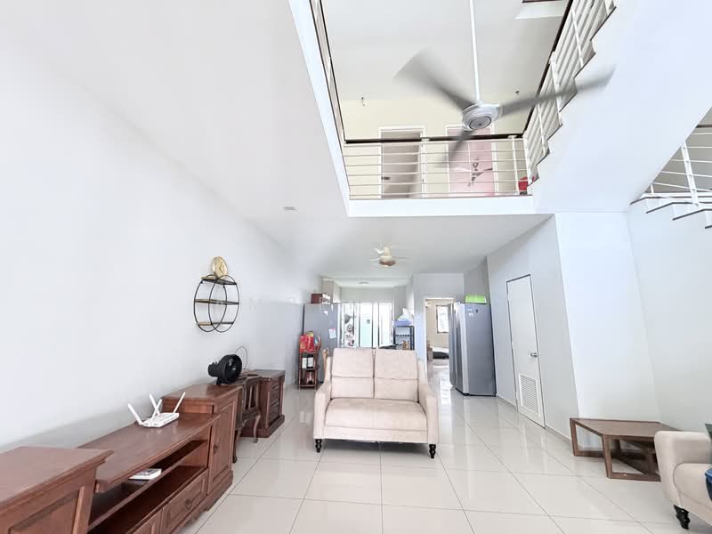 2.5-storey Terraced House for Rent in Sungai Besi (Kuala Lumpur) - Amber Lai - Living Room - PropertyGuru.com.my