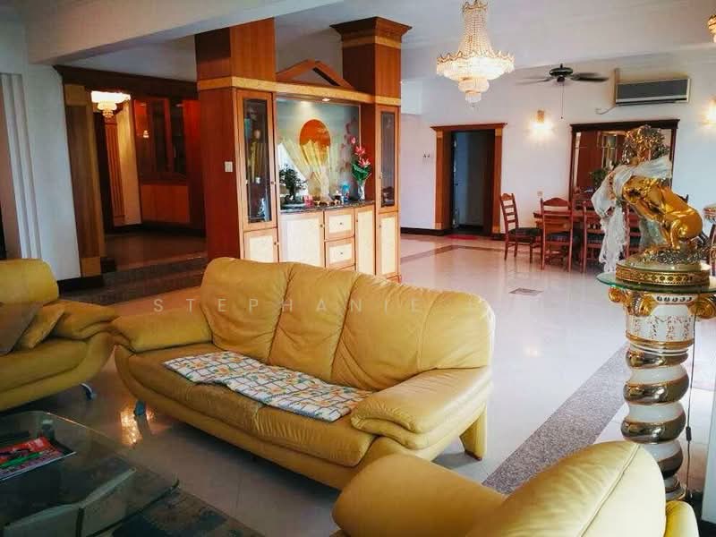 Silverton Condominium untuk Untuk Disewa - RM 6,500 /bulan, Mac 2026 - Living Room - PropertyGuru.com.my