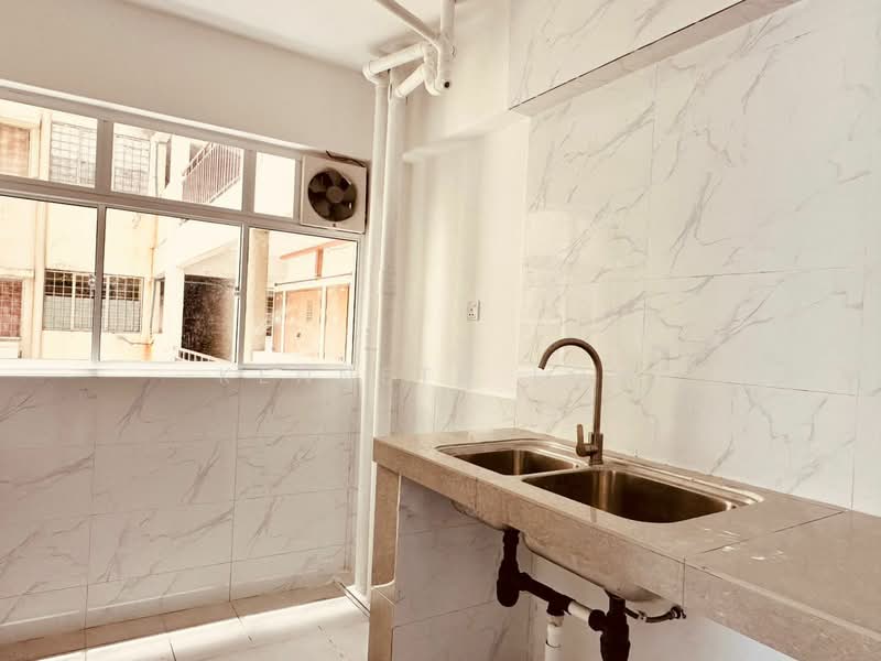 Abadi Indah untuk Untuk Dijual - RM 310,000, Mac 2026 - Kitchen - PropertyGuru.com.my