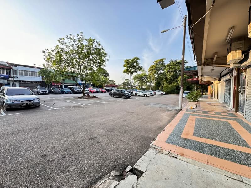 Shop / Office for Sale in Taman Daya (Johor Bahru) - Carrien Siow - Exterior - PropertyGuru.com.my