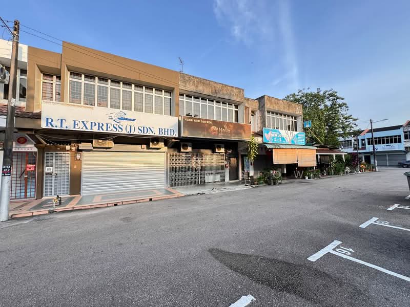 Shop / Office for Sale in Taman Daya (Johor Bahru) - Carrien Siow - Exterior - PropertyGuru.com.my