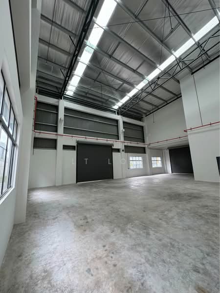 Semi-D Factory for Sale in Taman Sains Selangor (Kota Damansara) - LT Low - Interior - PropertyGuru.com.my