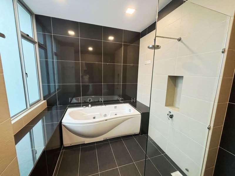 Semi-Detached House for Rent in Nusa Duta (Iskandar Puteri (Nusajaya)) - Fion Choo - Bathroom - PropertyGuru.com.my