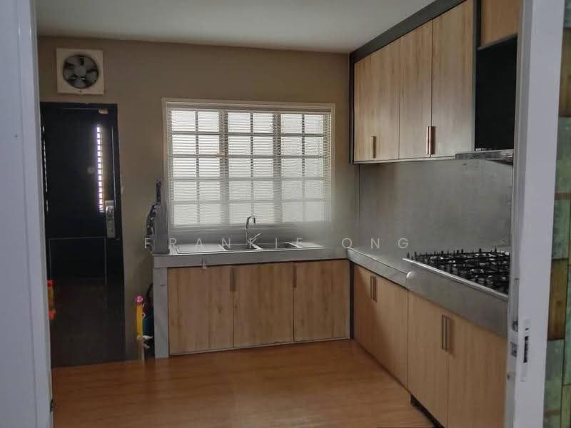 Rumah Teres untuk Dijual di Taman Cheras (Cheras) - Frankie Ong - Kitchen - PropertyGuru.com.my