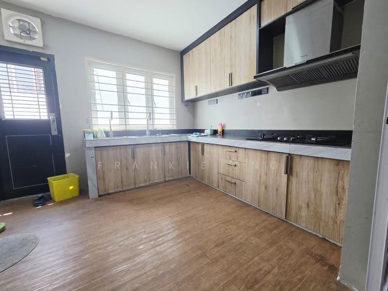 Rumah Teres untuk Dijual di Taman Cheras (Cheras) - Frankie Ong - Kitchen - PropertyGuru.com.my