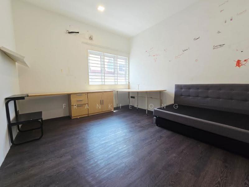Rumah Teres untuk Dijual di Taman Cheras (Cheras) - Frankie Ong - Study - PropertyGuru.com.my