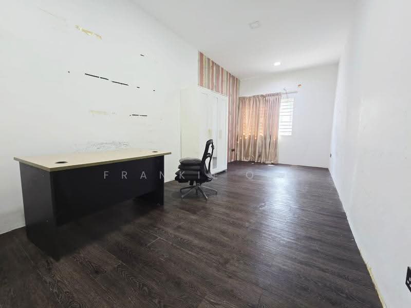 Rumah Teres untuk Dijual di Taman Cheras (Cheras) - Frankie Ong - Study - PropertyGuru.com.my