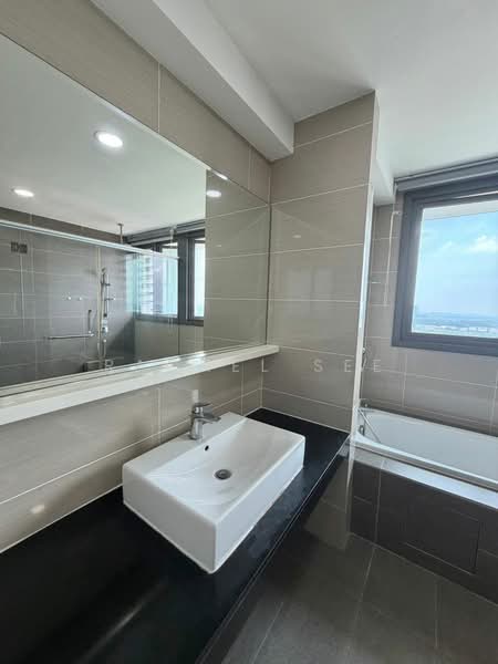 Iskandar Residences untuk Untuk Disewa - RM 2,500 /bulan, Mac 2026 - Bathroom - PropertyGuru.com.my