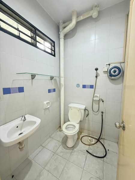 Desa Tebrau Desas Tebraus untuk Untuk Dijual - RM 700,000, Mac 2026 - Bathroom - PropertyGuru.com.my