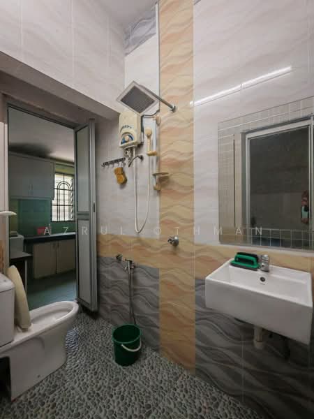 Terraced House for Sale in Seremban (Negeri Sembilan) - Azrul Othman - Bathroom - PropertyGuru.com.my