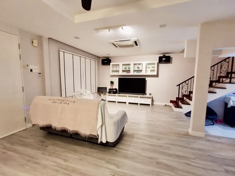 Taman Desa Aman untuk Untuk Dijual - RM 1,280,000, Mac 2026 - Living Room - PropertyGuru.com.my