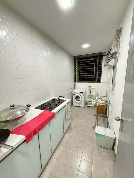 Service Residence for Sale at Koi Kinrara - Amanda Lock - Kitchen - PropertyGuru.com.my