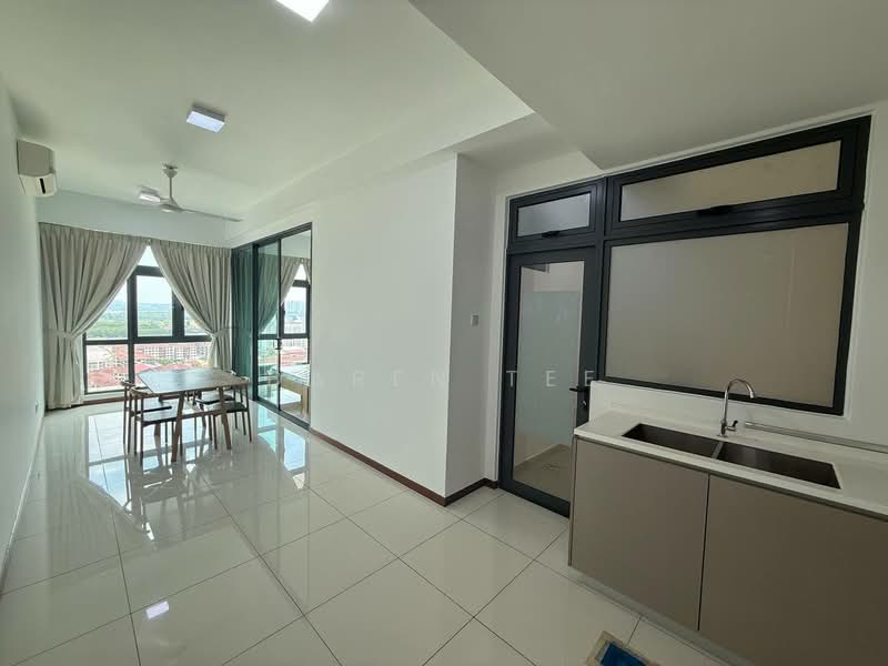 Condominium for Rent at Crescent Bay Suites (Teluk Bayu) - Daren Tee - Dining Room - PropertyGuru.com.my