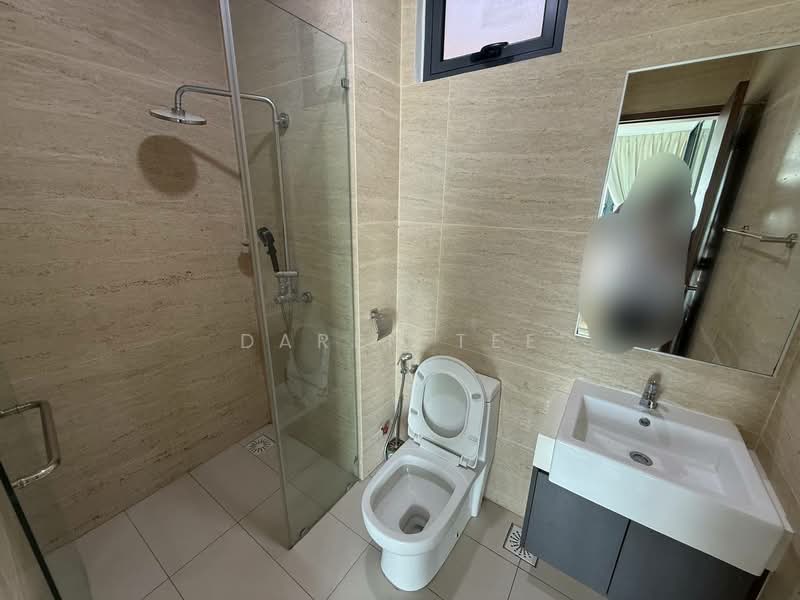 Condominium for Rent at Crescent Bay Suites (Teluk Bayu) - Daren Tee - Bathroom - PropertyGuru.com.my