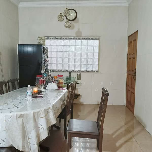2-storey Terraced House for Sale in Teluk Pulai (Klang) - Surendran Karapiah - Kitchen - PropertyGuru.com.my