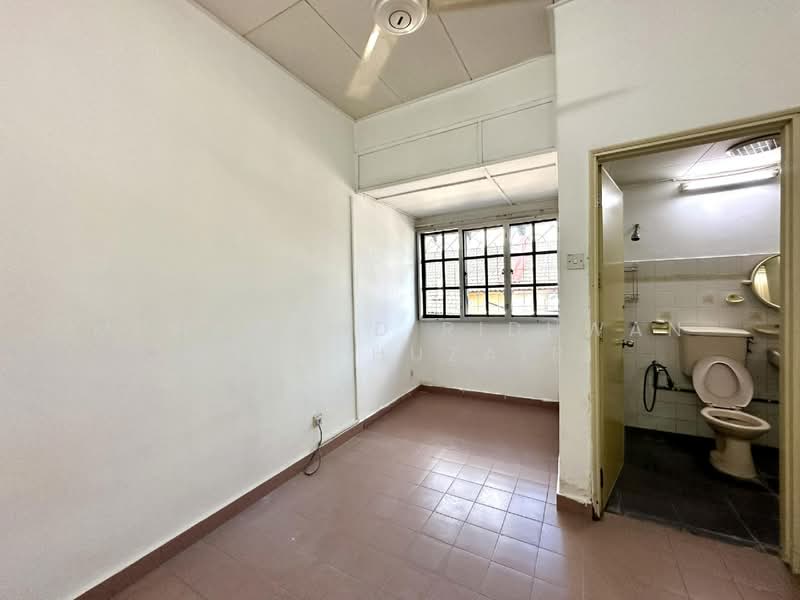 USJ 3 untuk Untuk Dijual - RM 720,000, Mac 2026 - Bathroom - PropertyGuru.com.my