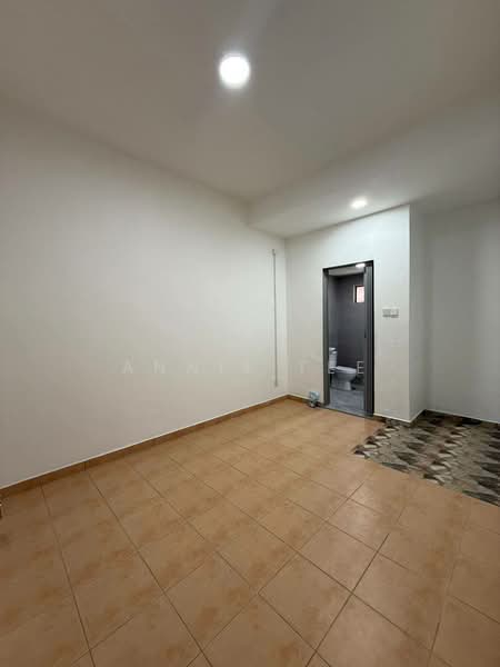 2-storey Terraced House for Rent in Taman Setia Indah (Tebrau) - Annie Tee - Interior - PropertyGuru.com.my