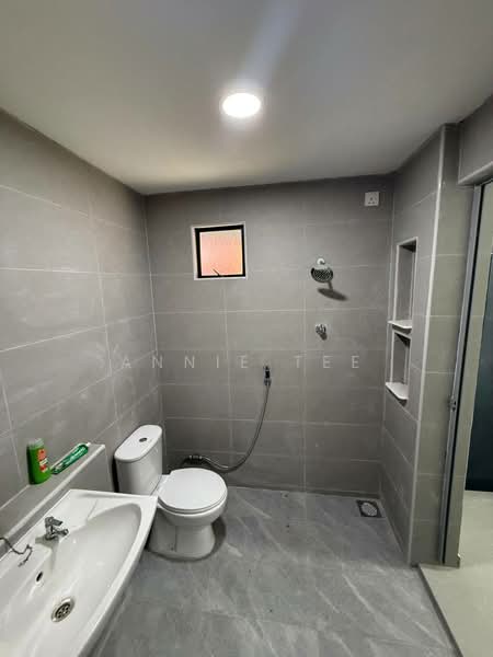 2-storey Terraced House for Rent in Taman Setia Indah (Tebrau) - Annie Tee - Bathroom - PropertyGuru.com.my