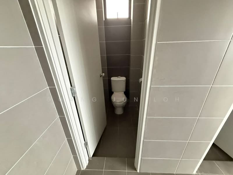 Factory for Sale in Kulai (Johor) - Guang Jun Loh - Bathroom - PropertyGuru.com.my