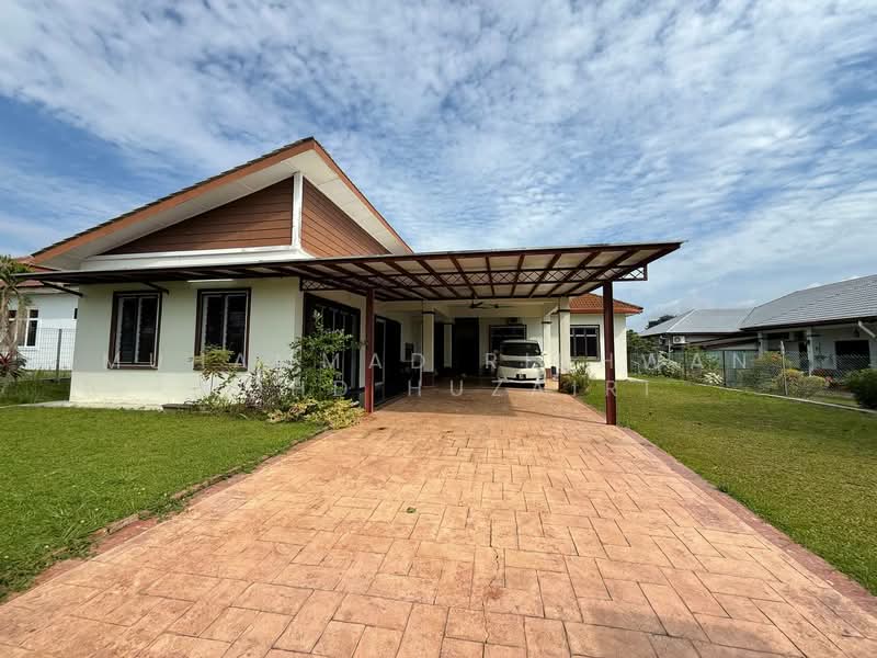 Bungalow for Sale in Seremban (Negeri Sembilan) - Muhammad Ridhwan Mohd Huzairi - Exterior - PropertyGuru.com.my