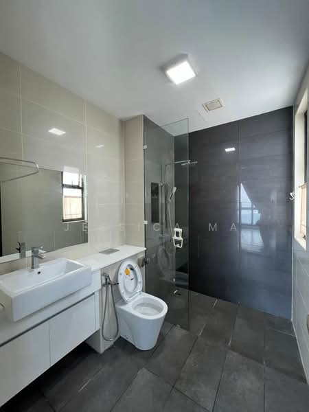 Setia Sky 88 untuk Untuk Disewa - RM 3,500 /bulan, Mac 2026 - Bathroom - PropertyGuru.com.my