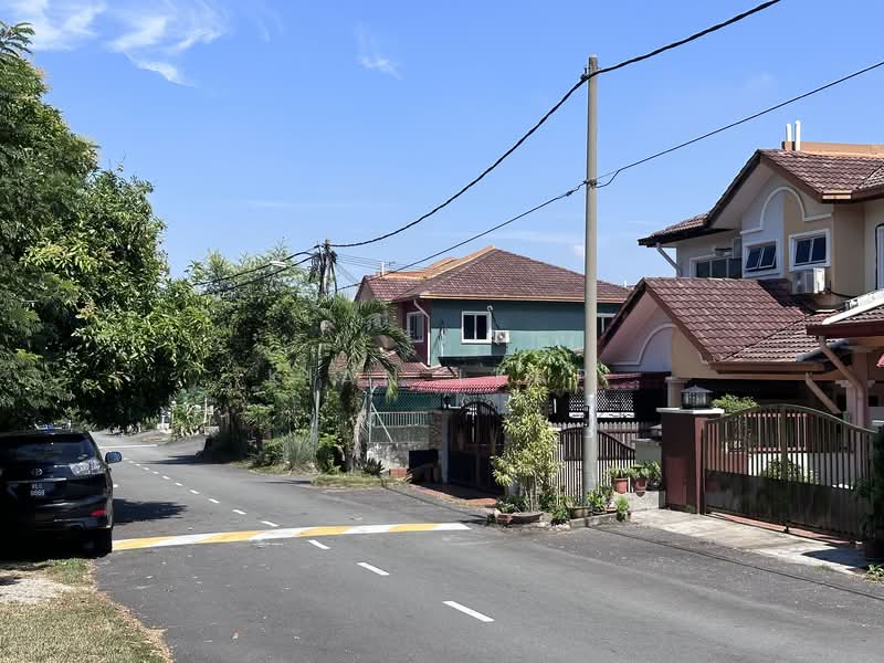 Taman Pinggiran Saujana untuk Untuk Dijual - RM 580,000, Mac 2026 - Exterior - PropertyGuru.com.my