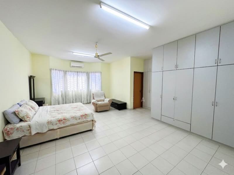 2-storey Terraced House for Sale in Taman Pinggiran Saujana (Kajang) - Kian Leap - Bedroom - PropertyGuru.com.my