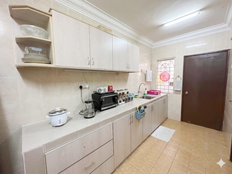 2-storey Terraced House for Sale in Taman Pinggiran Saujana (Kajang) - Kian Leap - Kitchen - PropertyGuru.com.my